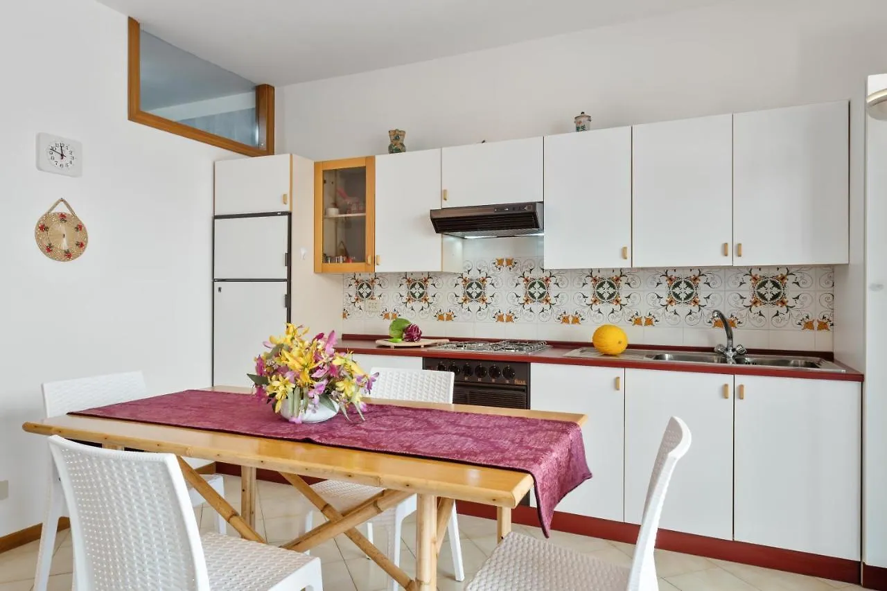 Taormina Comfortable Apartment With Terrace 0*,  Italien